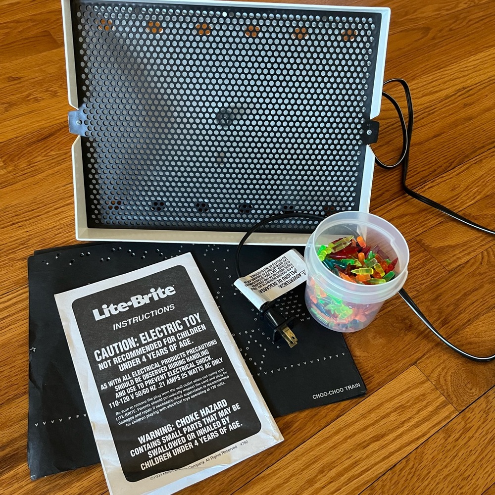 Lite-Brite Classic Learning Toy with Multicolor Pegs